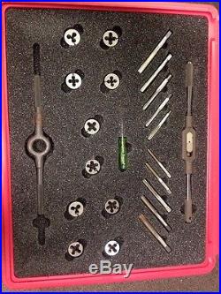 Cleveland Tap and Die Set 0813 SAE Made in USA