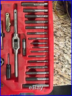 MATCO 676TD 76-PIECE TAP & DIE SET GOOD SHAPE Metric And SAE Sizes