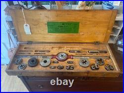 Mayhew Antique Tap and & Die Tool Set Screw Plate 36pc Wood Box Mansfield