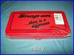 NEW Snap-on TD2425 41-piece 1/4 to 1/2 NF / NC SAE Tap and Die Set SEALed