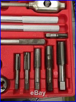 SNAP ON TD9902A Standard Tap And Die Set Tools Used Wrench Stock SnapOn 25 pc