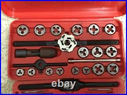 SNAP-ON Tools Mint condition TD 2425 41 Piece Tap & Die Set