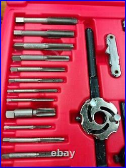 Snap On 76 Pc Tap and Die Set TDTDM500A Metric and SAE SET Complete WITH BOX