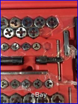 Snap-On Tap And Die DELUX 117 Piece Tool Set NOT COMPLETE