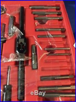Snap-On Tap And Die DELUX 117 Piece Tool Set NOT COMPLETE