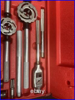 Snap-on TD9902A 25 Piece Tap & Die Set SAE 1/4 To 1 Coarse & Fine Tool Set