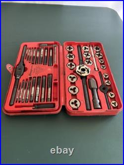 Snap-on Tools Tap & Die Set SAE Standard Model Num. TD-2425